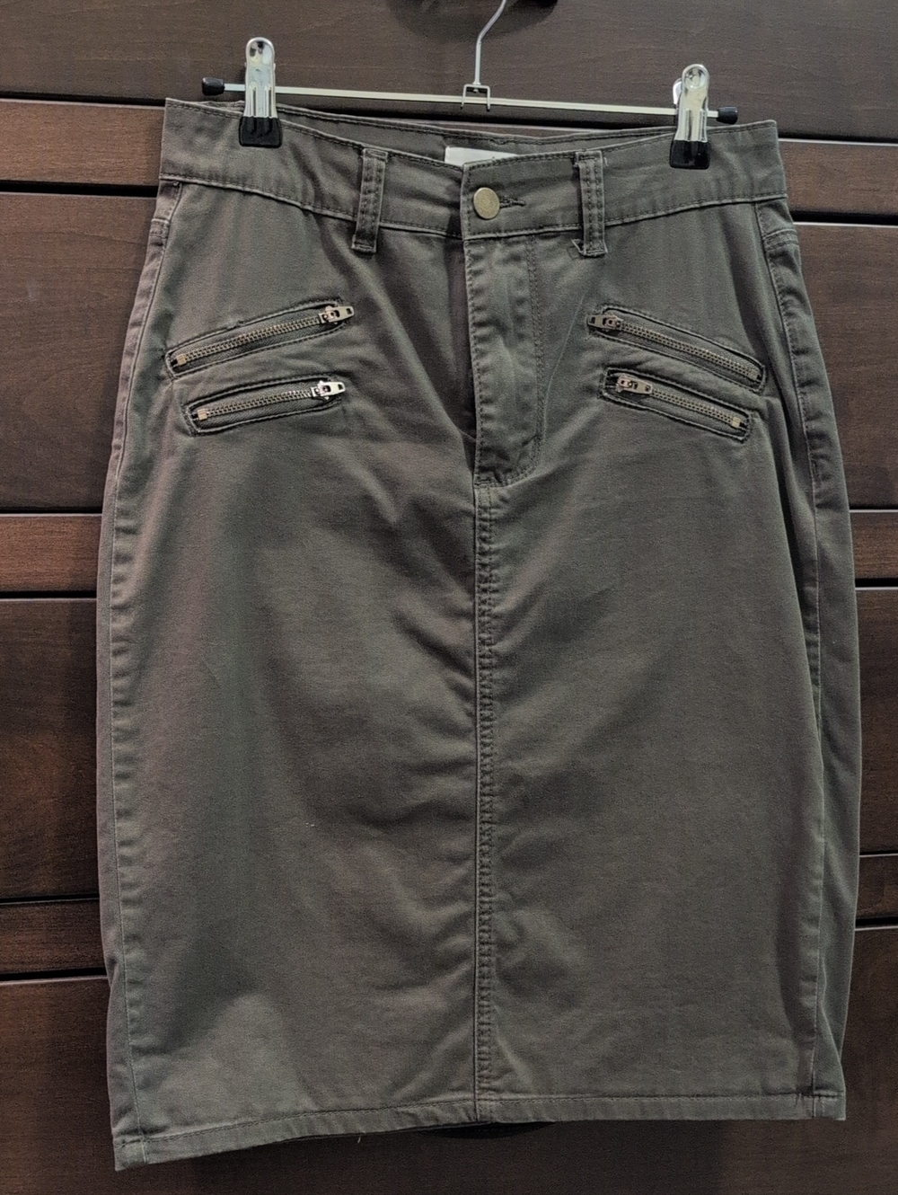 Women’s Olive Green Zipper Detail Skirt